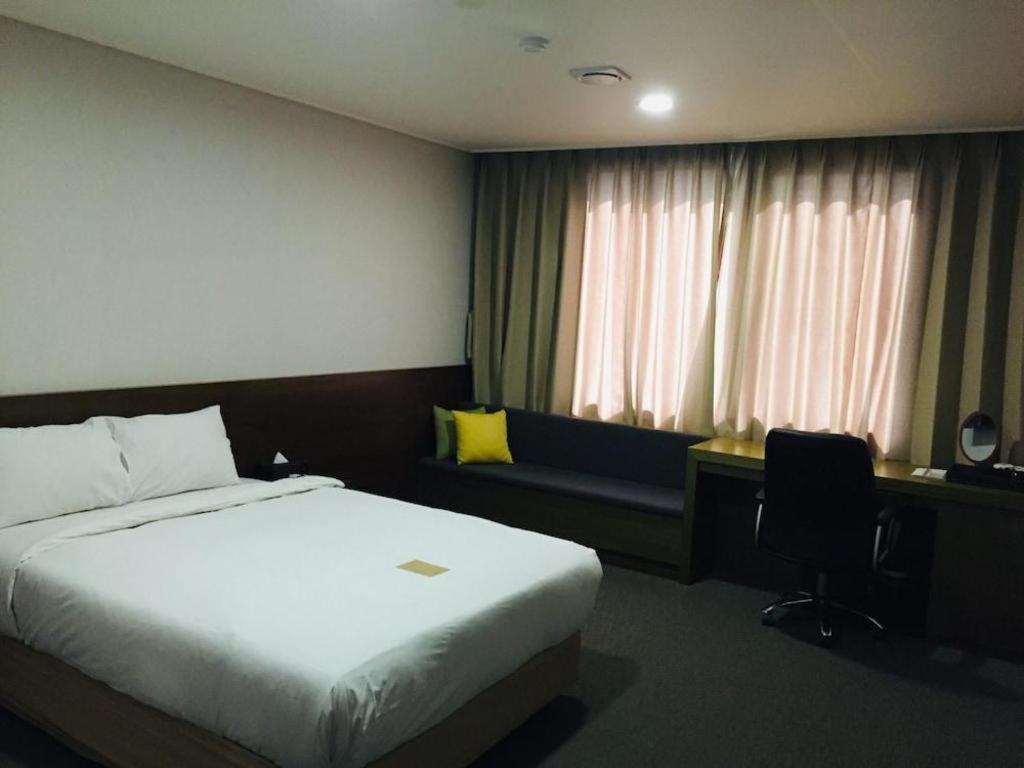 Jeonju Yeonghwa Hotel Ngoại thất bức ảnh