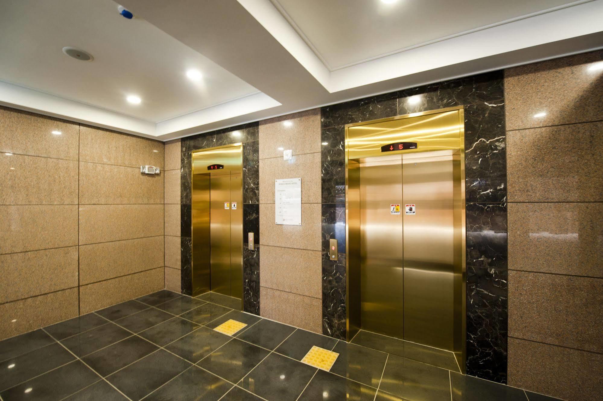 Jeonju Yeonghwa Hotel Ngoại thất bức ảnh